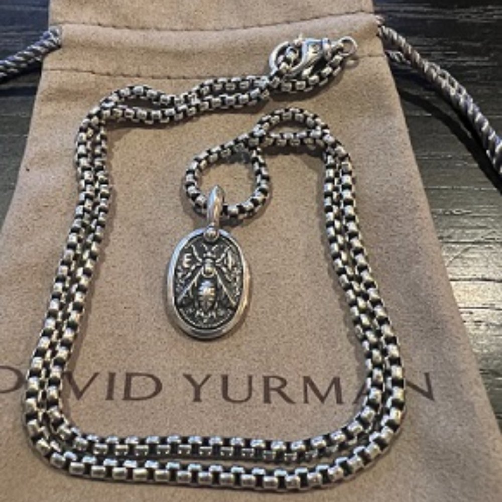 Auth David Yurman Sterling Silver Bee Amulet & 22" box chain